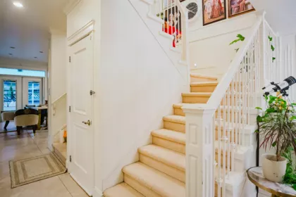 Hallway Photo of 16050 79 Avenue, Surrey, BC