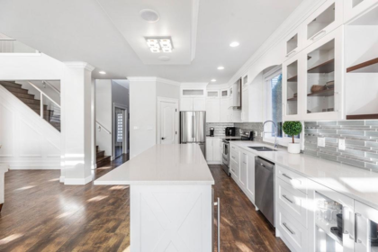 Kitchen Island Photo of 14680 72a Avenue, Surrey, BC