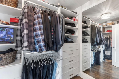 Mudroom Photo of 14680 72a Avenue, Surrey, BC
