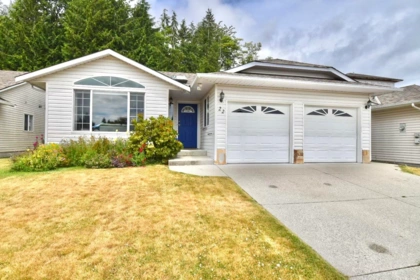 22 535 Shaw Road, Gibsons, BC, Gibsons & Area — 2 bed single family residence for sale