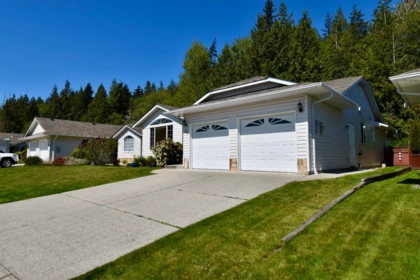 22 535 Shaw Road, Gibsons, BC, Gibsons — Single Family Residence for sale