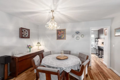 Breakfast Nook Photo of 5 3634 Garibaldi Drive, North Vancouver, BC