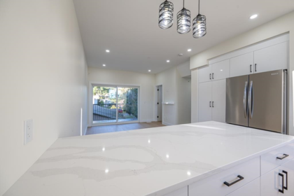 Kitchen Island Photo of D 7533 Wren Street, Mission, BC