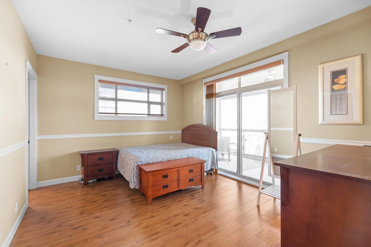 Walk-In Closet Photo of 432 8067 207 Street, Langley, BC