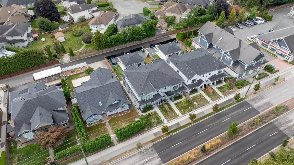 Hot Tub / Spa Photo of 18460 64 Avenue, Surrey, BC