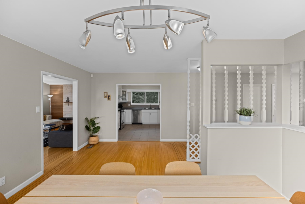 Bedroom 3 Photo of 905 Greenwood Road, West Vancouver, BC