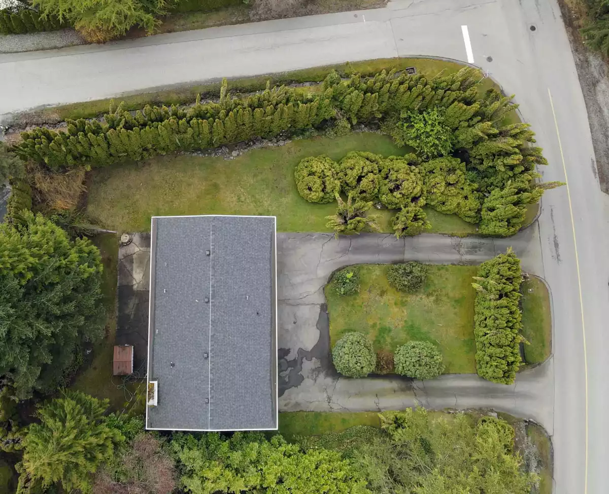 Living Room Photo of 905 Greenwood Road, West Vancouver, BC