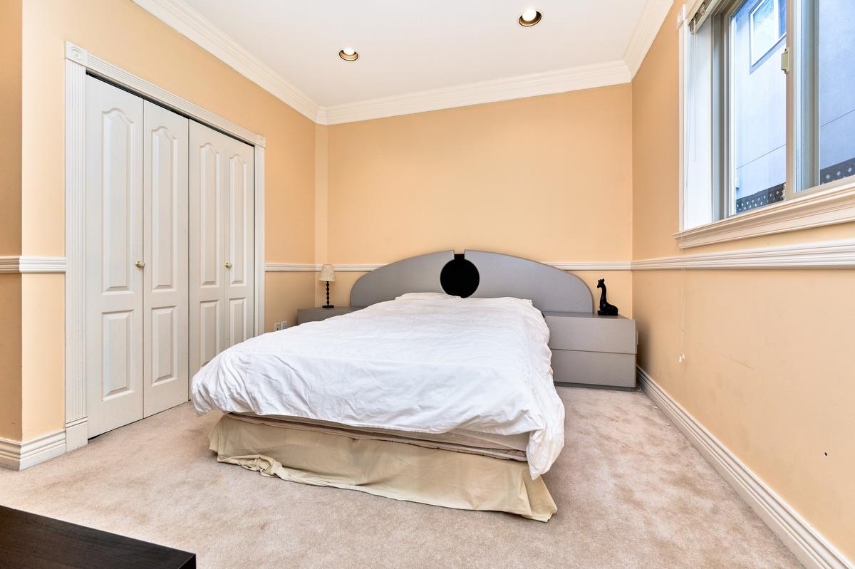 Entry Foyer Photo of 3820 Lockhart Road, Richmond, BC