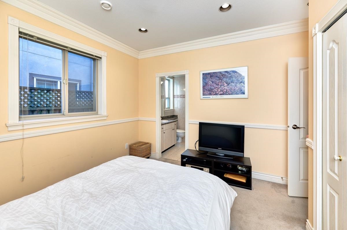 Hallway Photo of 3820 Lockhart Road, Richmond, BC