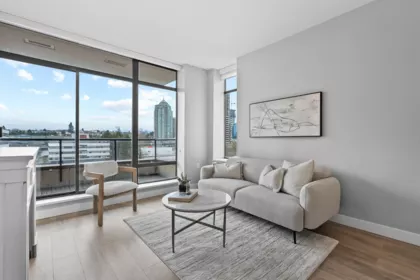 902 4250 Dawson Street, Burnaby, BC, Burnaby — Apartment/Condo for sale