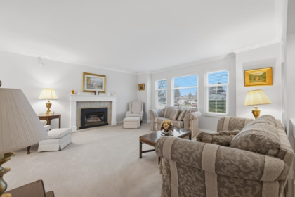 Primary Bedroom Photo of 2941 Edgehill Avenue, Abbotsford, BC