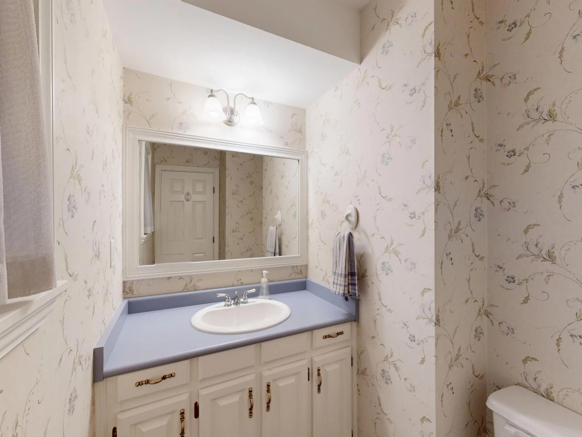 Laundry Room Photo of 9480 Whiteoak Gate, Richmond, BC