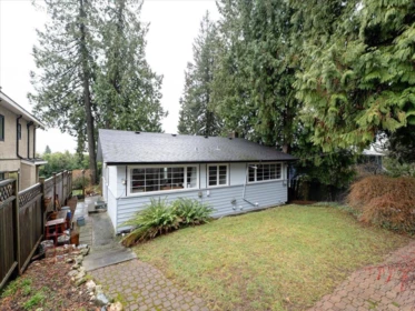 Basement Recreation Room Photo of 322 E 25th Street, North Vancouver, BC