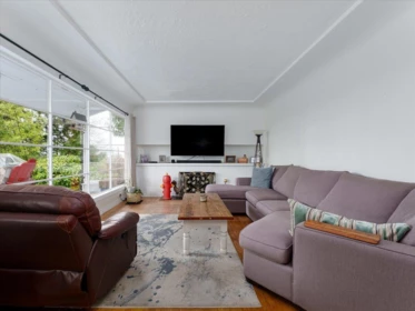 322 E 25th Street, North Vancouver, BC
