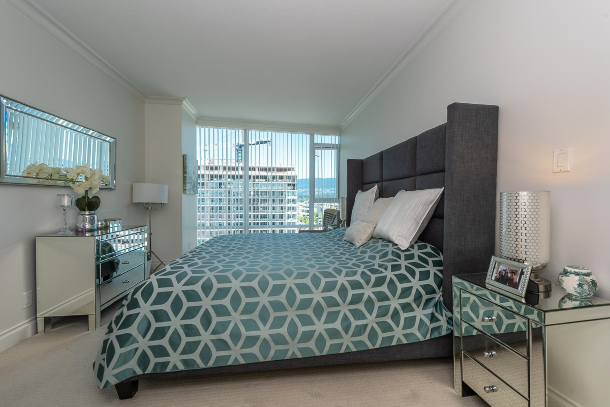 Powder Room Photo of 1003 133 E Esplanade, North Vancouver, BC