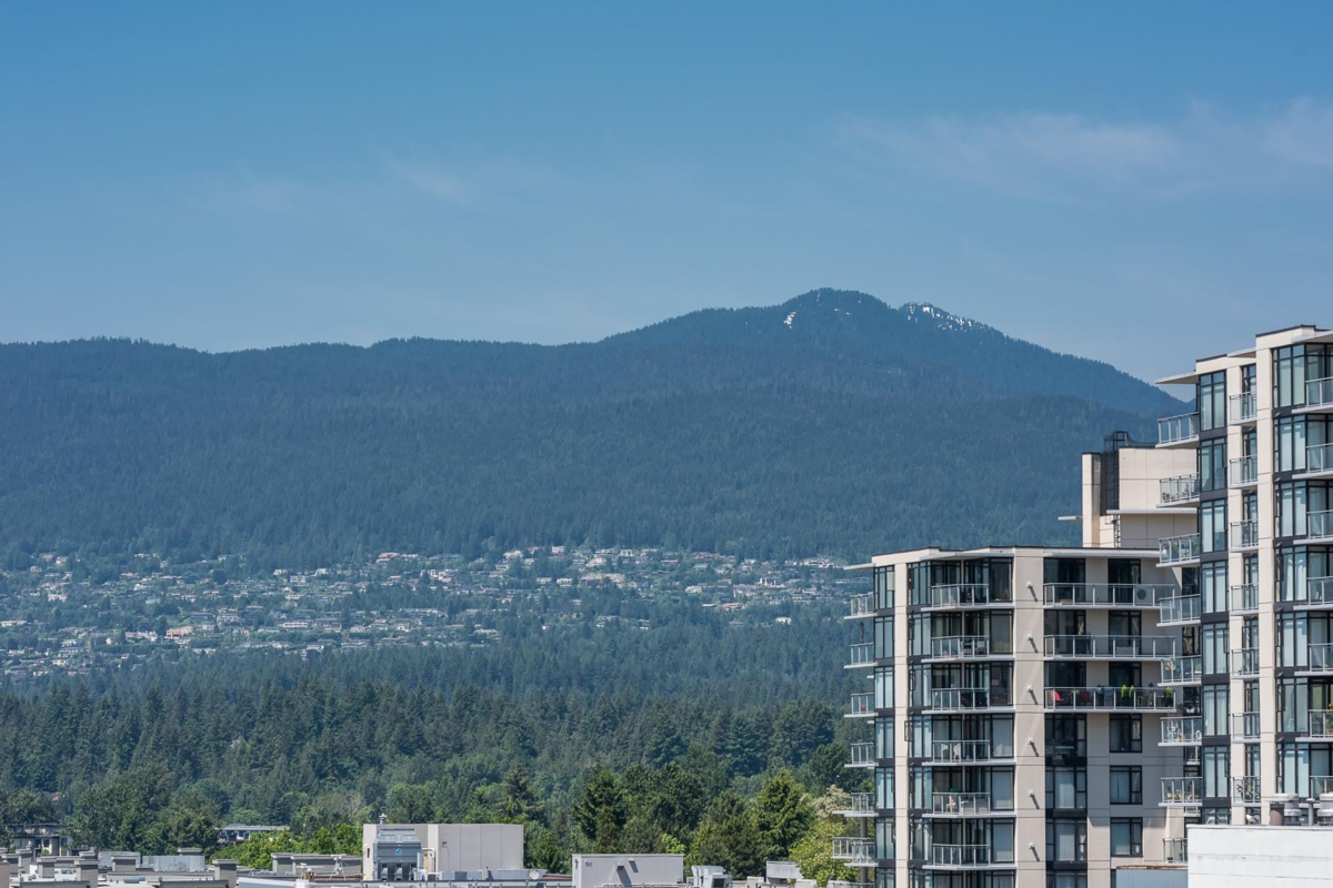 Staircase Photo of 1003 133 E Esplanade, North Vancouver, BC