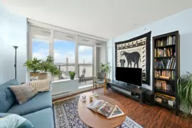 2005 668 Columbia Street, New Westminster, BC