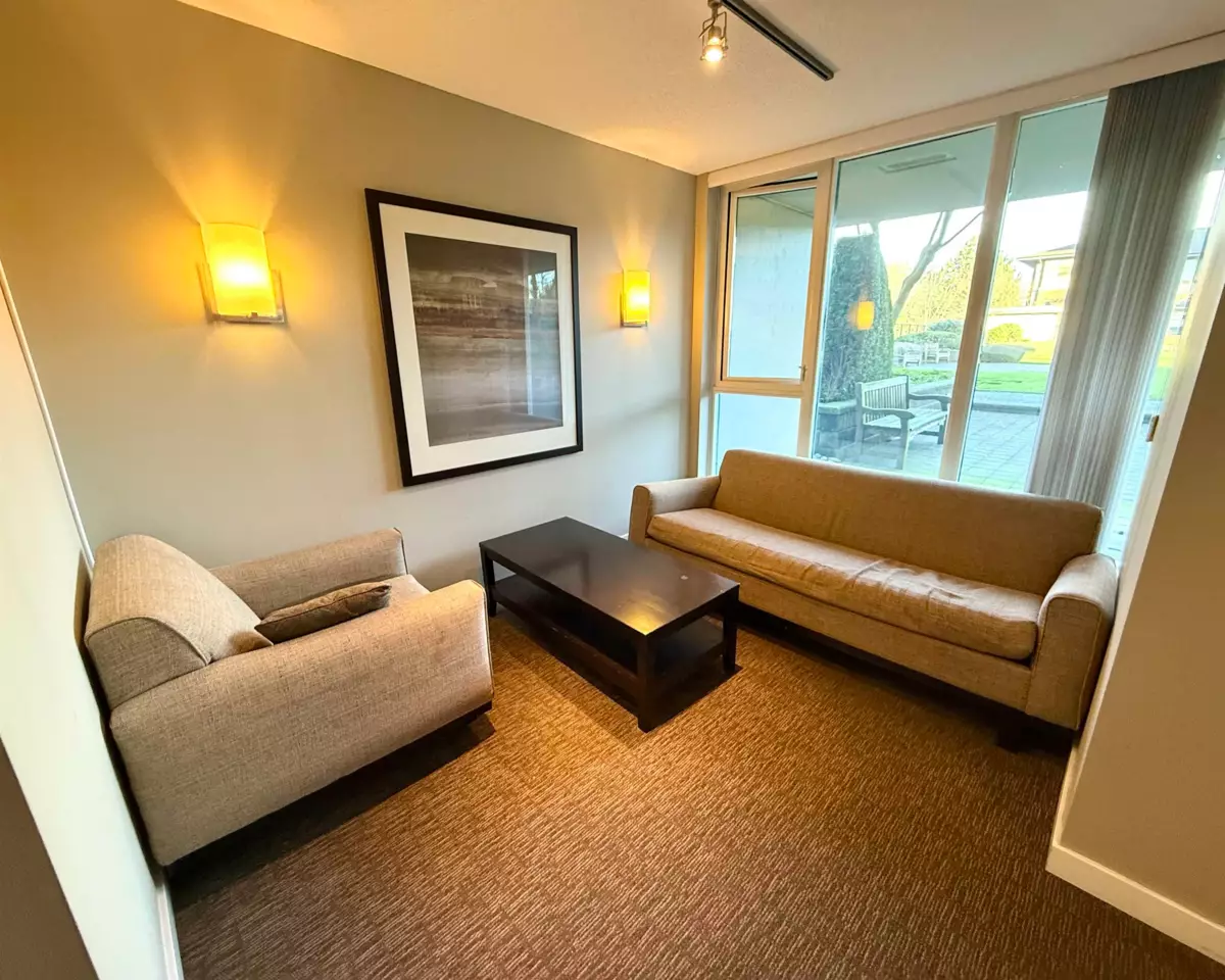 Hallway Photo of 1503 5028 Kwantlen Street, Richmond, BC