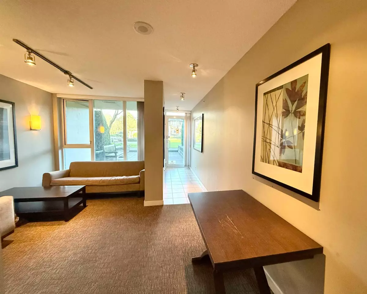 Staircase Photo of 1503 5028 Kwantlen Street, Richmond, BC