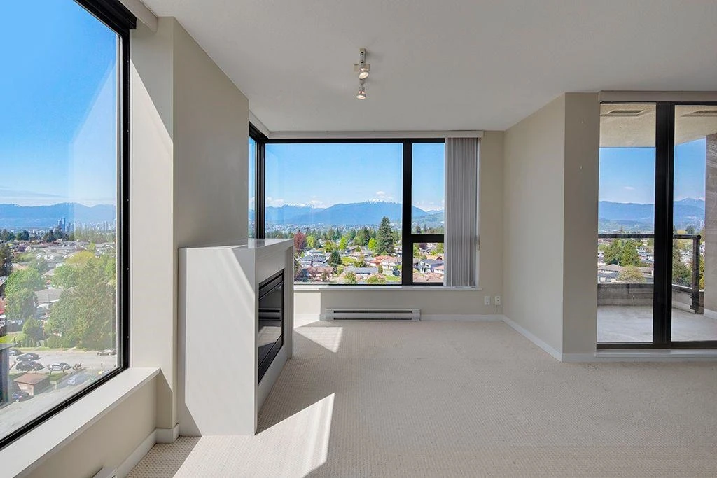 Dining Area Photo of 1403 7178 Collier Street, Burnaby, BC