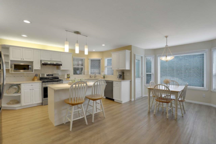 Kitchen Island Photo of 8020 Kestrel Court, Surrey, BC