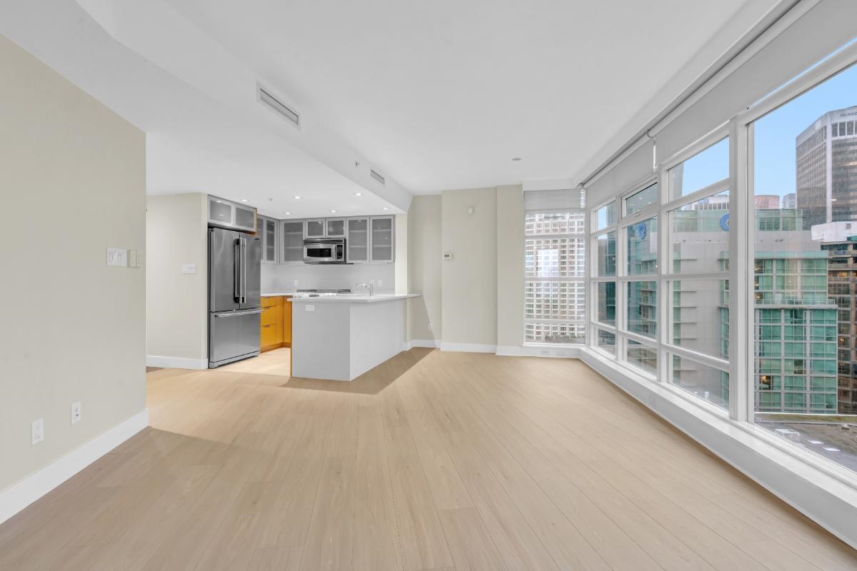 Guest Bathroom Photo of 2305 1205 W Hastings Street, Vancouver, BC