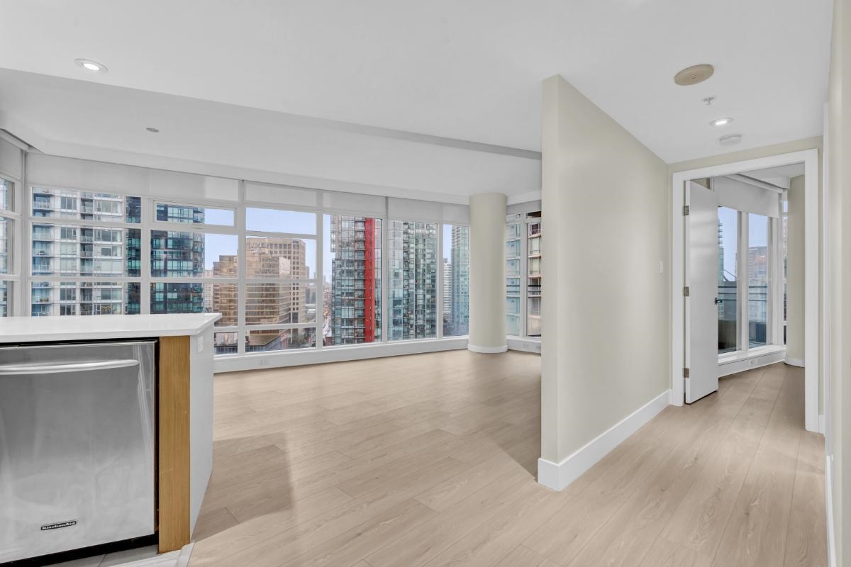 Powder Room Photo of 2305 1205 W Hastings Street, Vancouver, BC