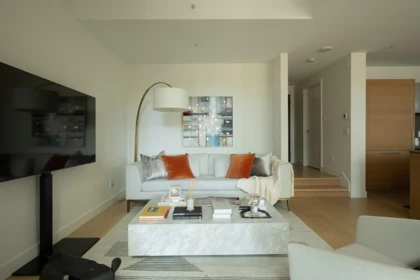 1577 W 57th Avenue, Vancouver, BC