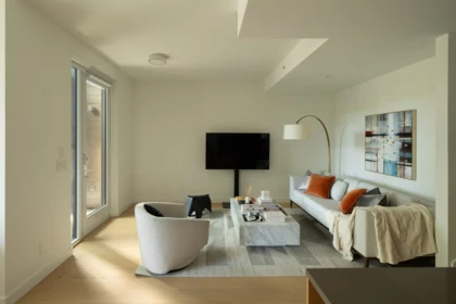 1577 W 57th Avenue, Vancouver, BC