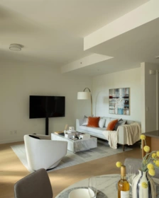 1577 W 57th Avenue, Vancouver, BC