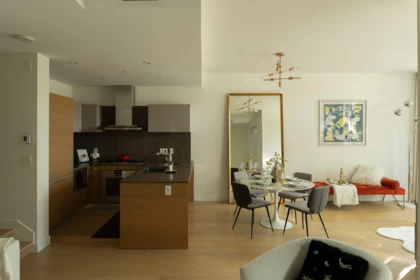 Kitchen Island Photo of 1577 W 57th Avenue, Vancouver, BC