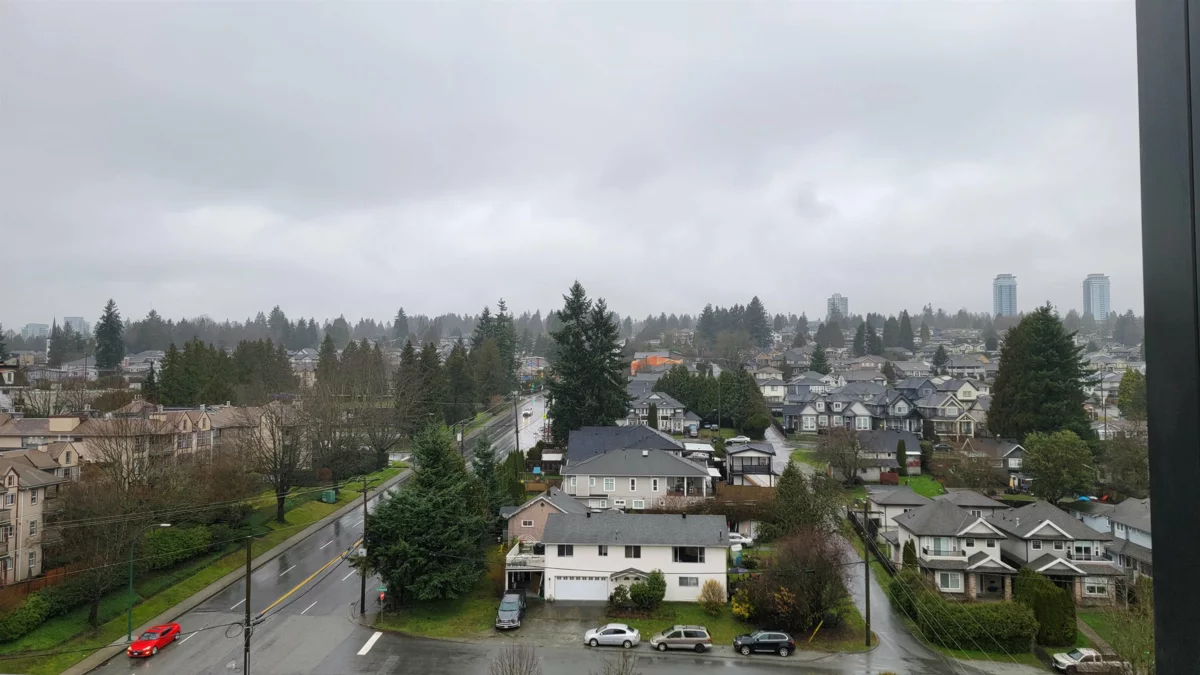Laundry Room Photo of 1008 901 Lougheed Highway, Coquitlam, BC