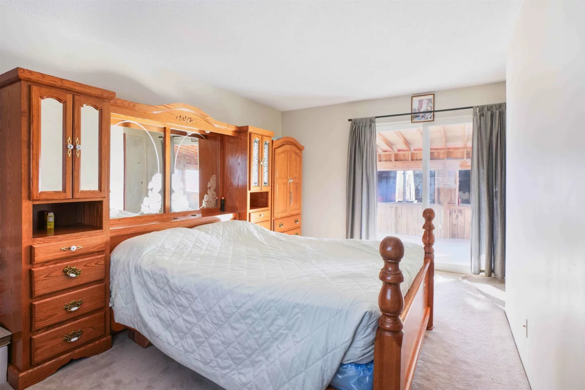 Breakfast Nook Photo of 2157 224 Street, Langley, BC