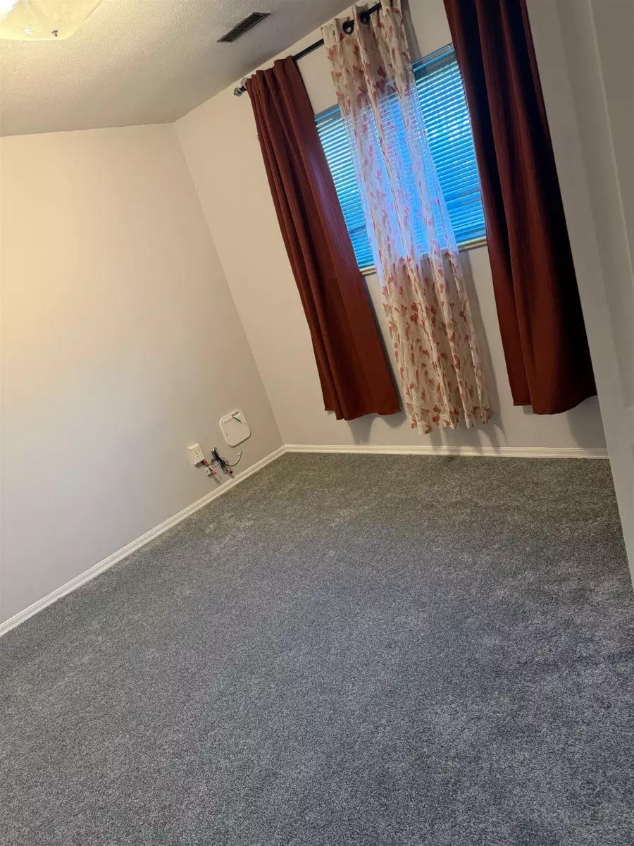 Backyard Photo of 7688 120a Street, Surrey, BC