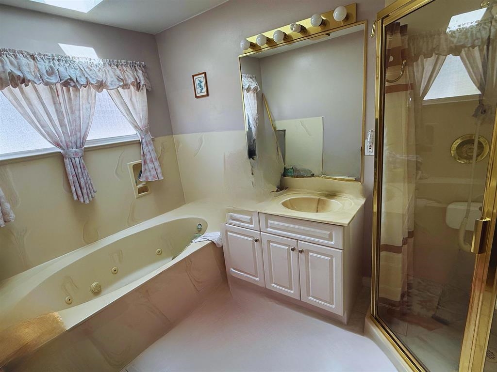 Bedroom 3 Photo of 7688 120a Street, Surrey, BC