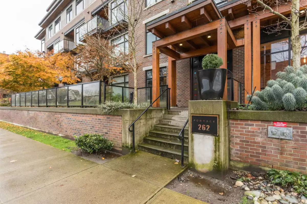 Aerial View of 414 262 Salter Street, New Westminster, BC