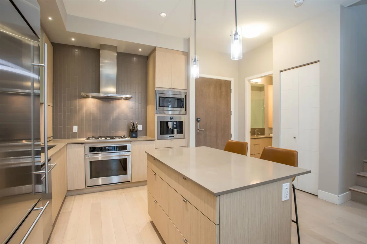 Breakfast Nook Photo of 414 262 Salter Street, New Westminster, BC