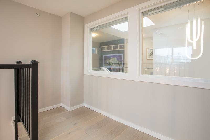 Entry Foyer Photo of 414 262 Salter Street, New Westminster, BC