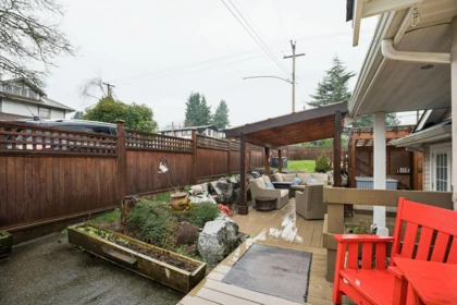 Outdoor Deck Photo of 7334 Alder Street, Mission, BC