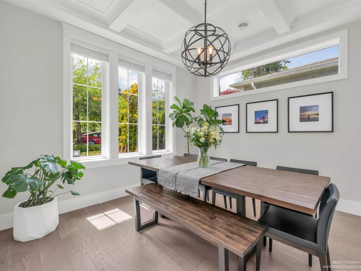 Dining Area Photo of 2177 E 20th Avenue, Vancouver, BC