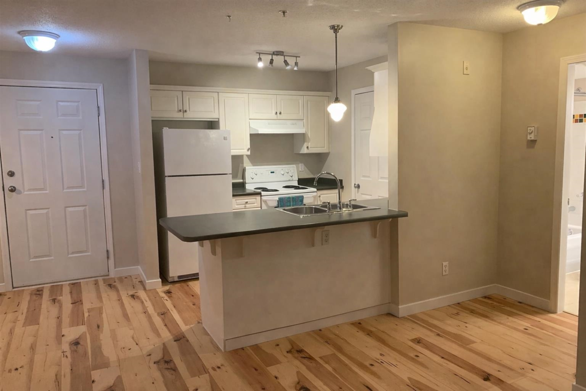 Exterior Rear Photo of 206 2350 Westerly Street, Abbotsford, BC