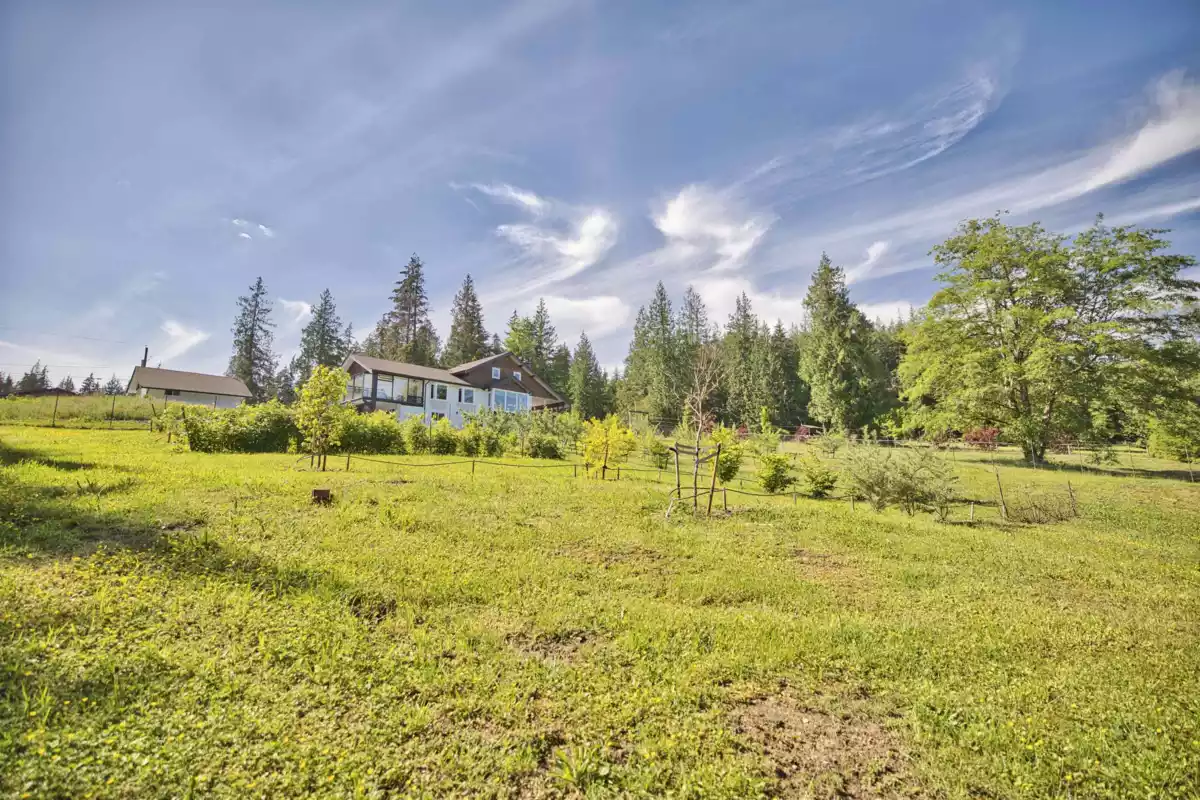 Dining Area Photo of 13100 Bell Street, Mission, BC