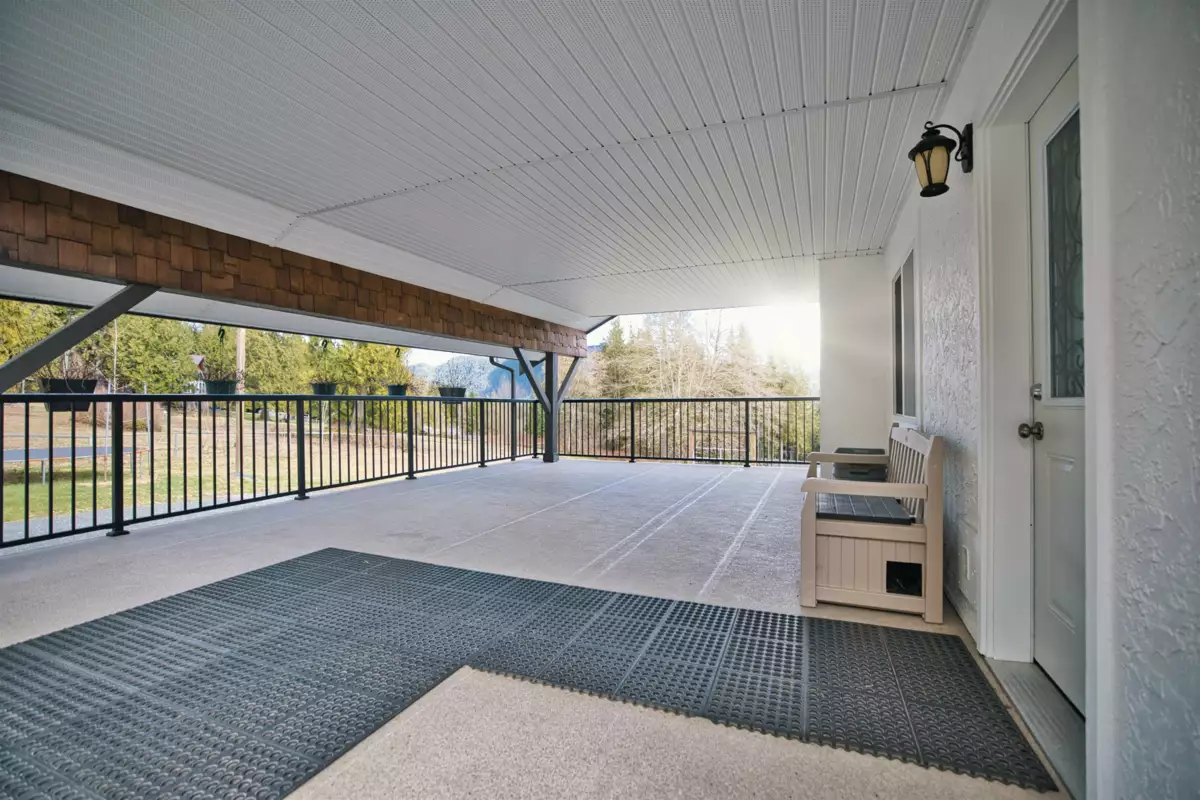 Hot Tub / Spa Photo of 13100 Bell Street, Mission, BC