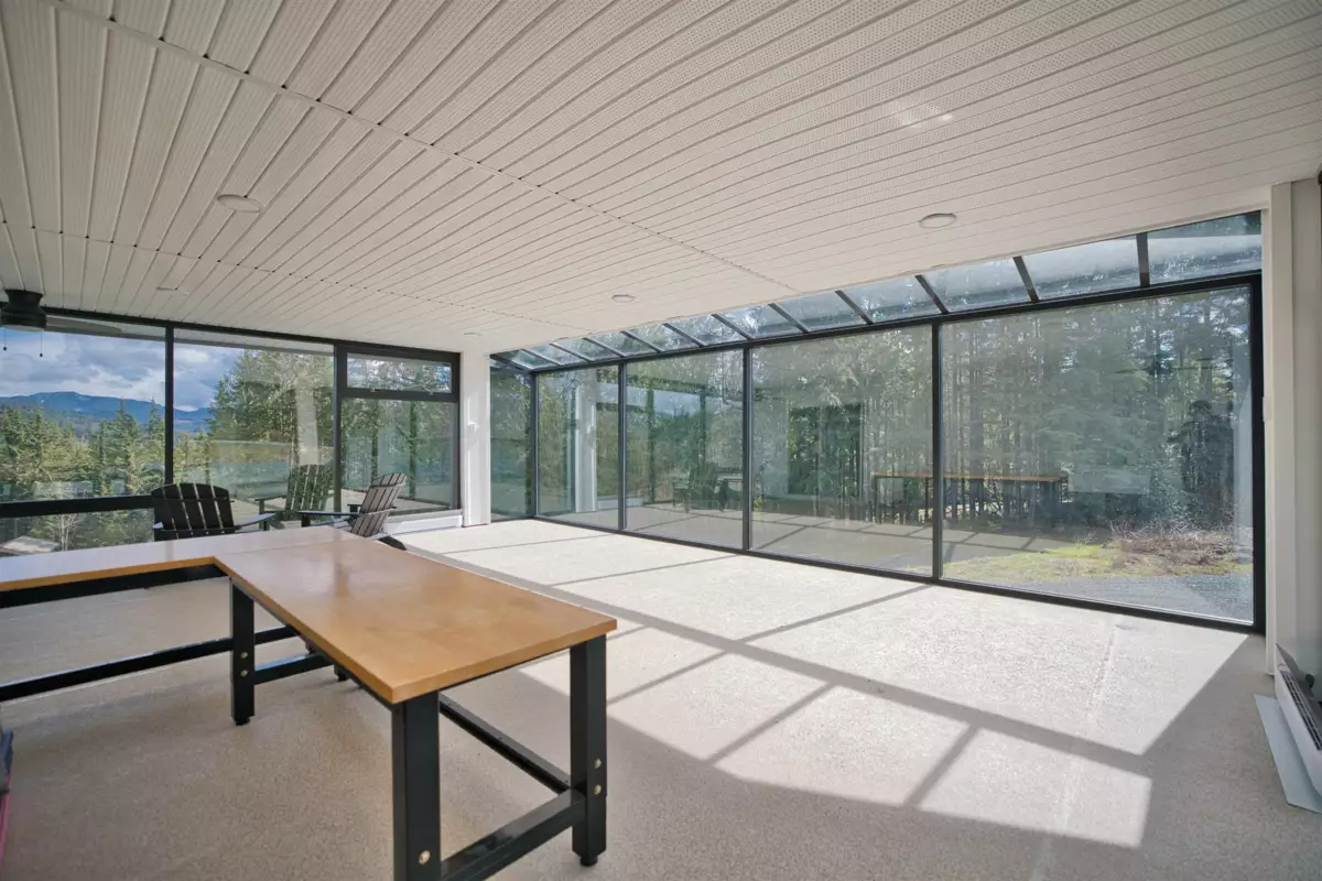 Outdoor Kitchen Photo of 13100 Bell Street, Mission, BC