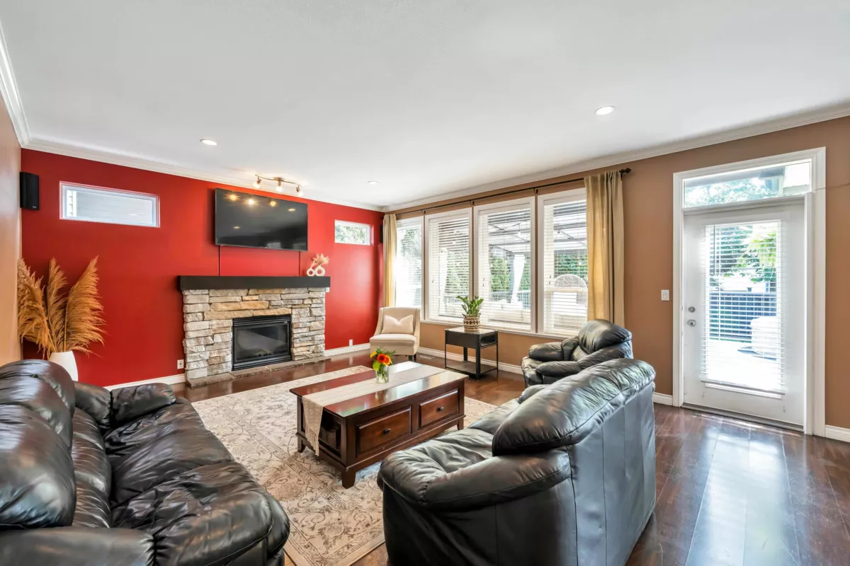 Family Room Photo of 5770 167a Street, Surrey, BC