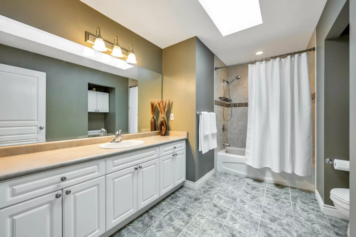 Staircase Photo of 5770 167a Street, Surrey, BC