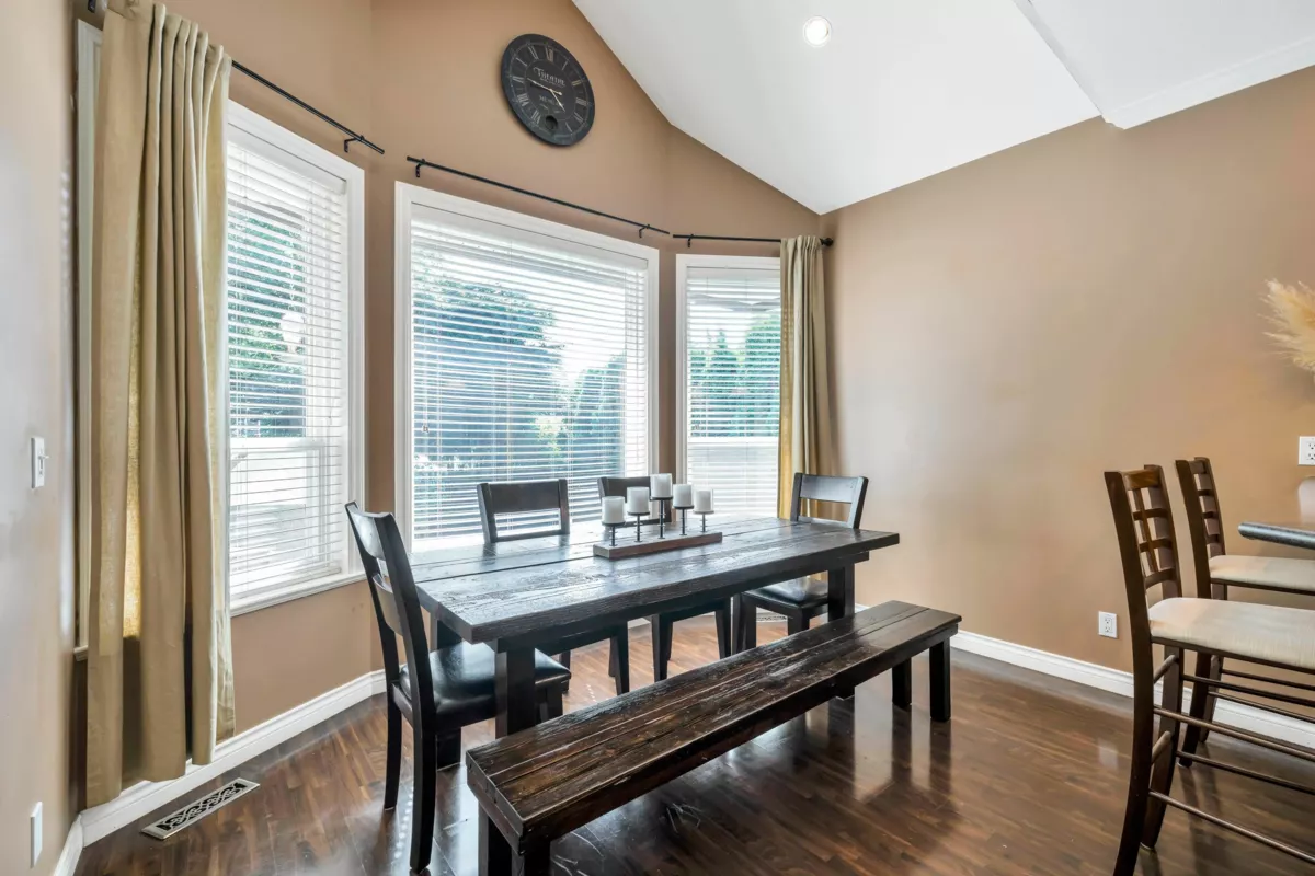 Walk-In Closet Photo of 5770 167a Street, Surrey, BC