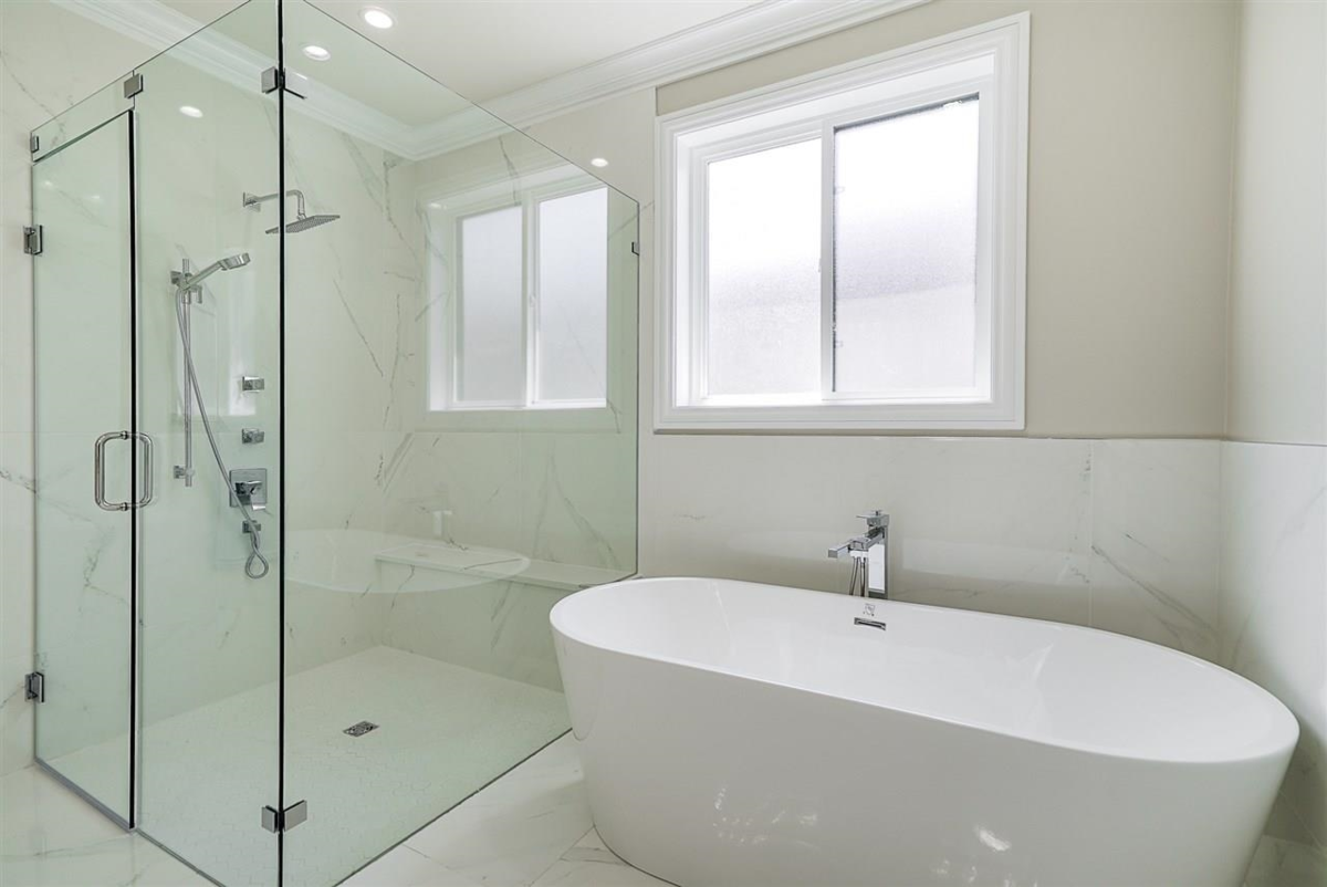 Bedroom 3 Photo of 9487 162a Street, Surrey, BC