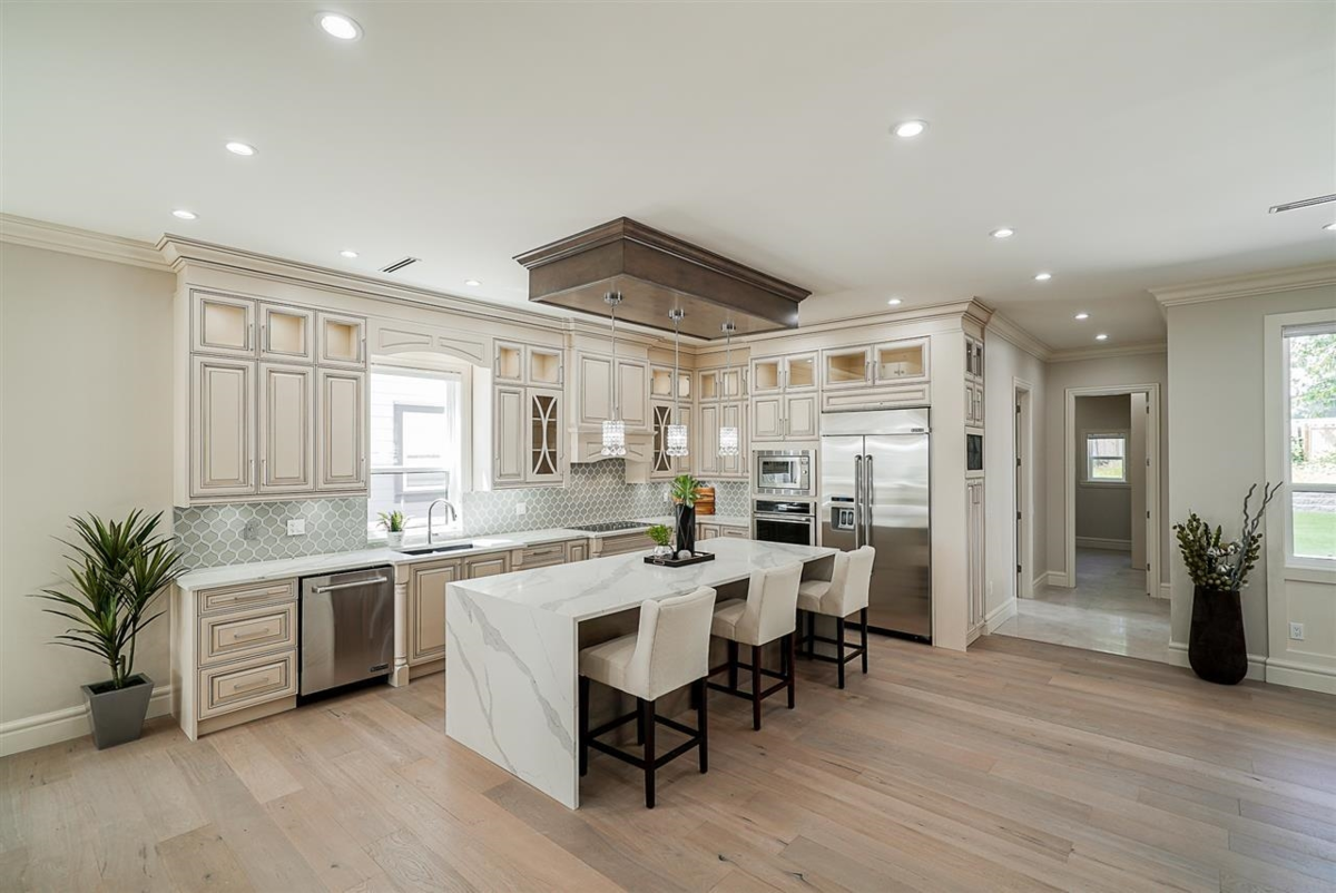 Dining Area Photo of 9487 162a Street, Surrey, BC