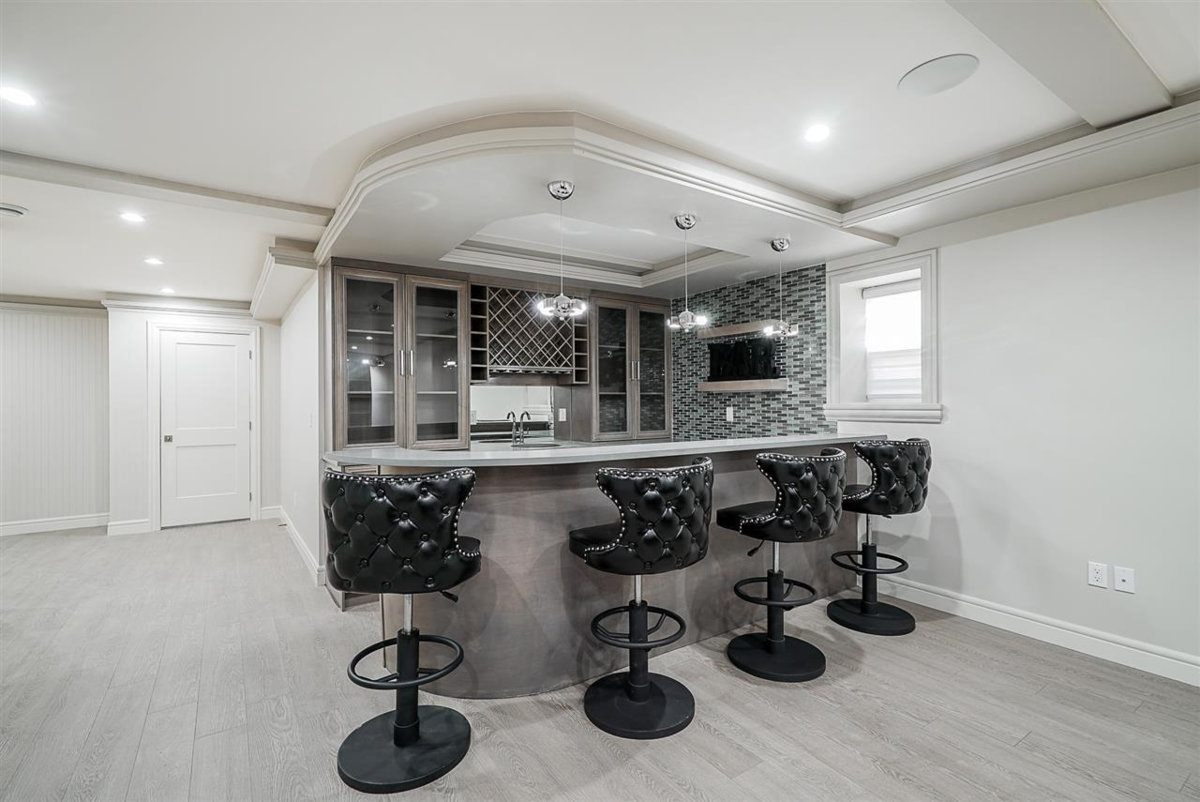 Guest Bathroom Photo of 9487 162a Street, Surrey, BC